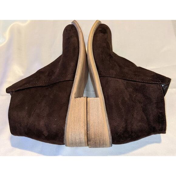 Seven 7 Women’s Cisco Kid Ankle Booties Chocolate Brown Vegan Leather Size 8 NWT - Picture 4 of 9